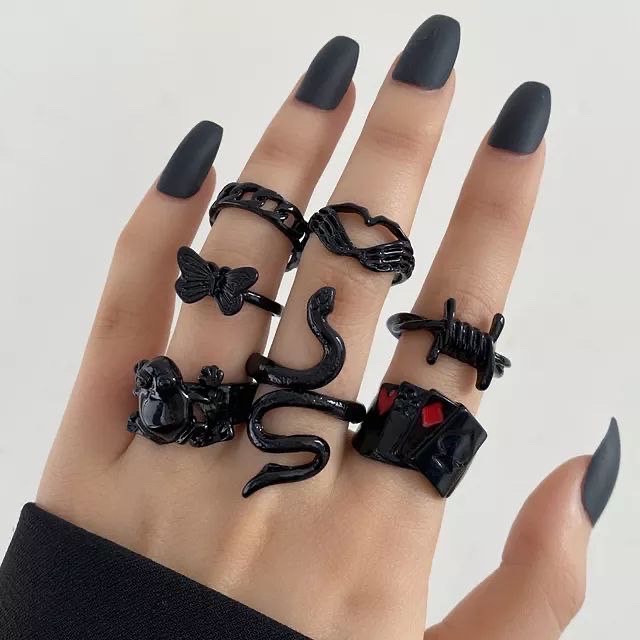 پک انگشتر مشکی ♣️