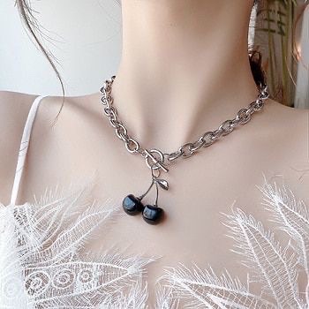 گردنبند گیلاس مشکی🍒