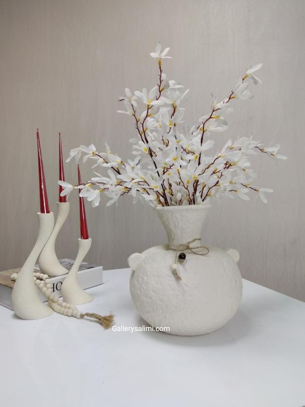 گلدان تک نیلوفر