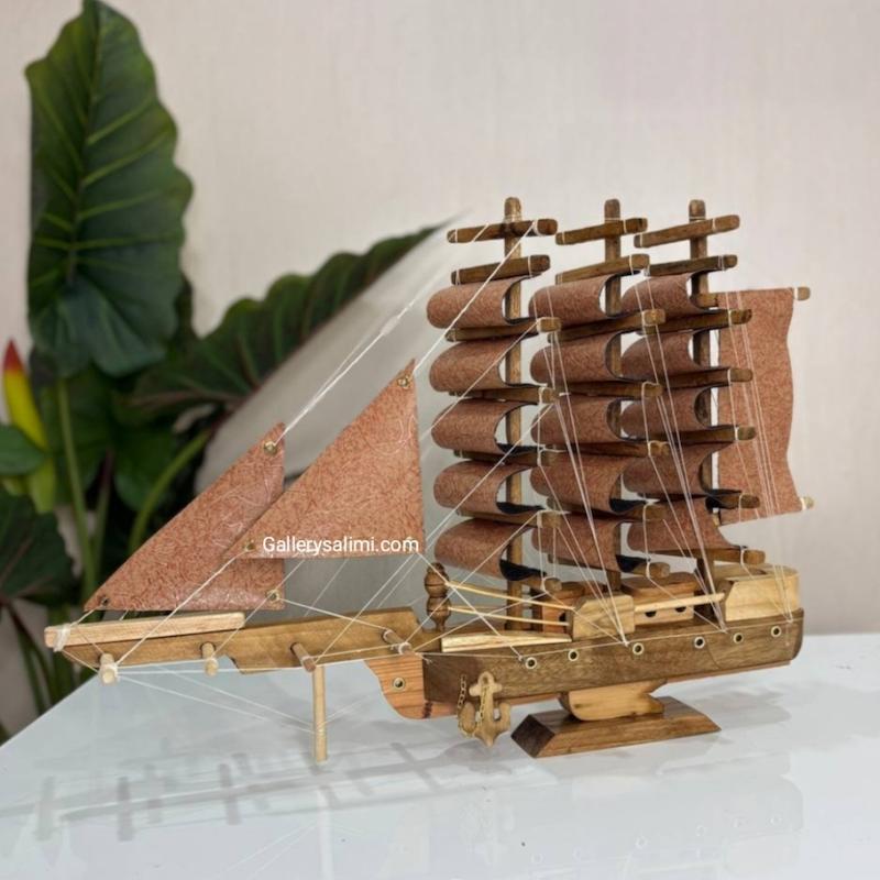 کشتی چوبی دستساز 