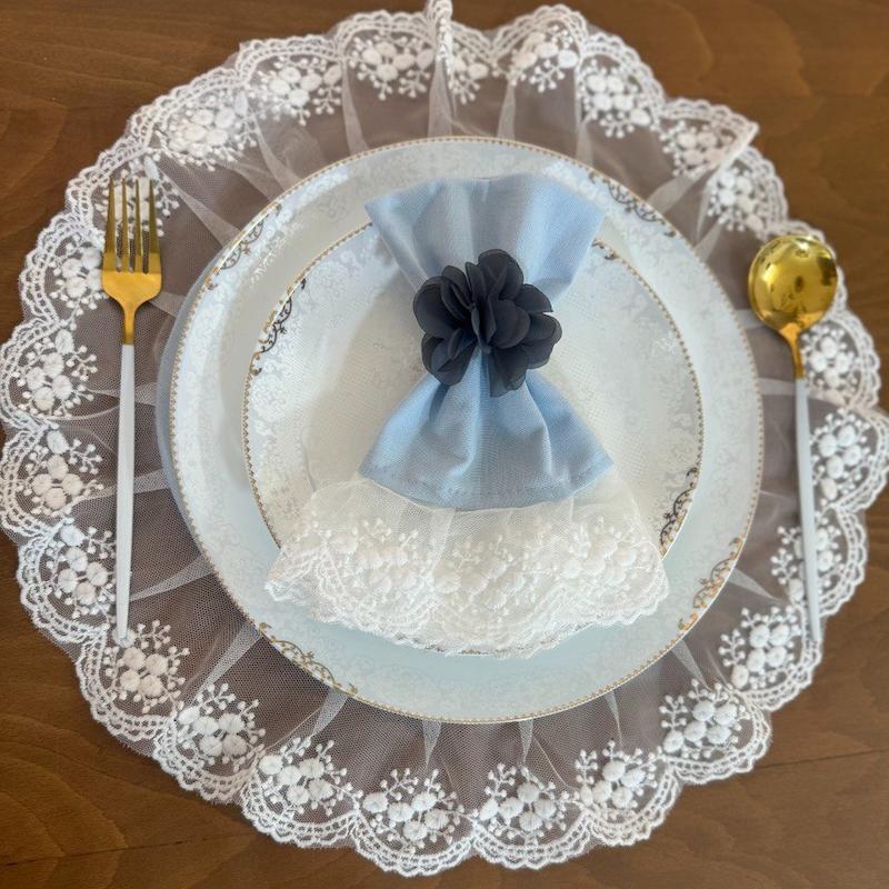 زیر بشقابی افرا