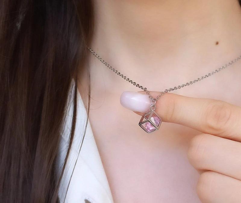 گردنبند مدل معکب