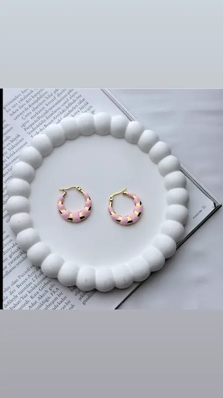 گوشواره مینا کاری مدل مارپیچ