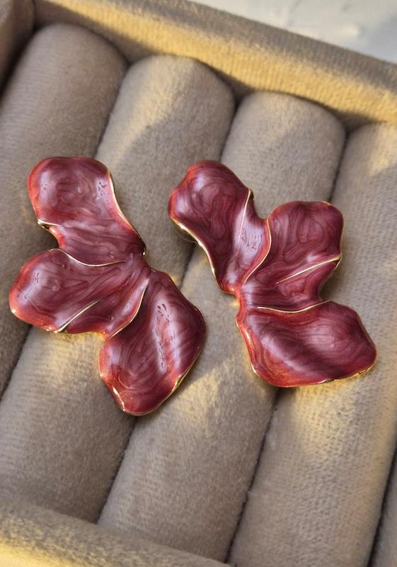 گوشواره مدل گلبرگ نیمه