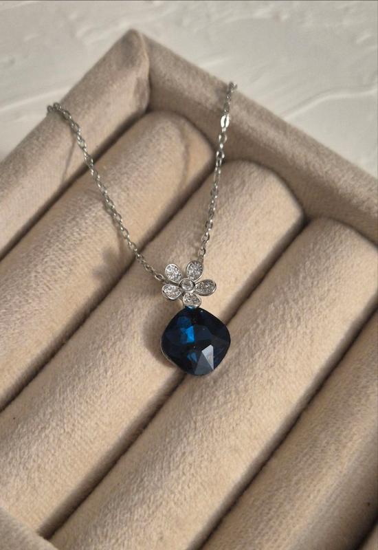 گردنبند جواهری مدل گل سنگ سواروسکی