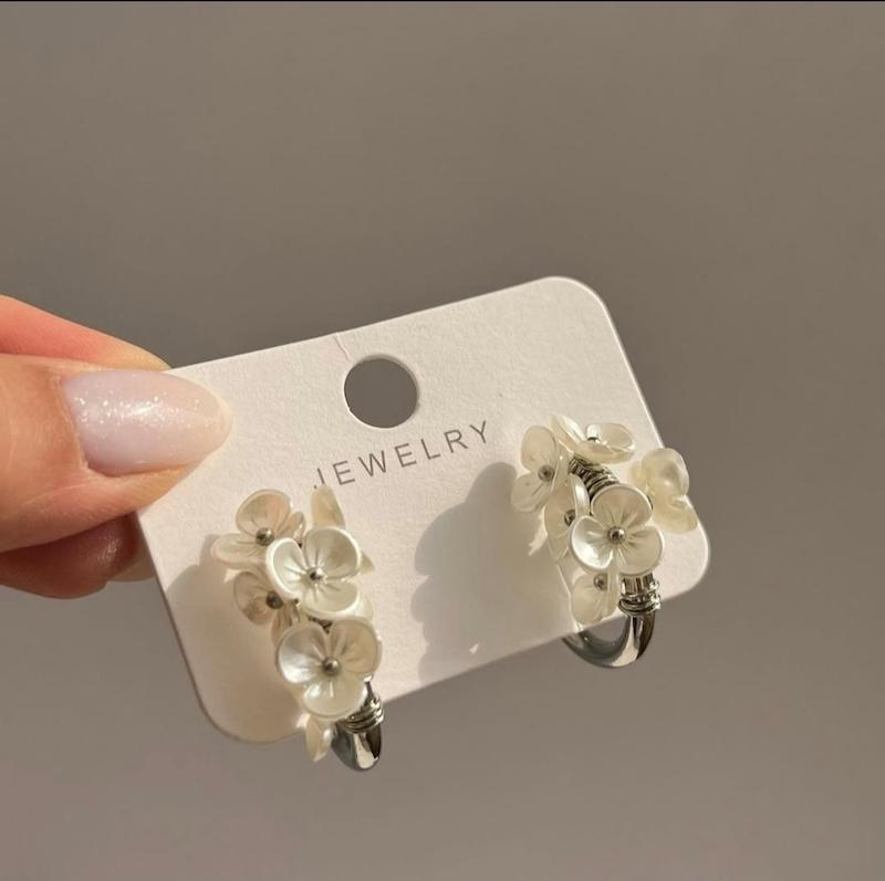 گوشواره مدل شکوفه مرواریدی