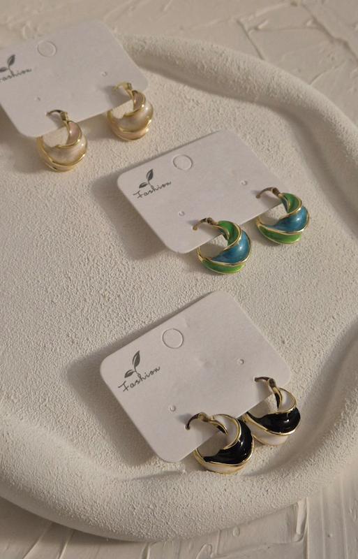 گوشواره مدل پیچش برگ