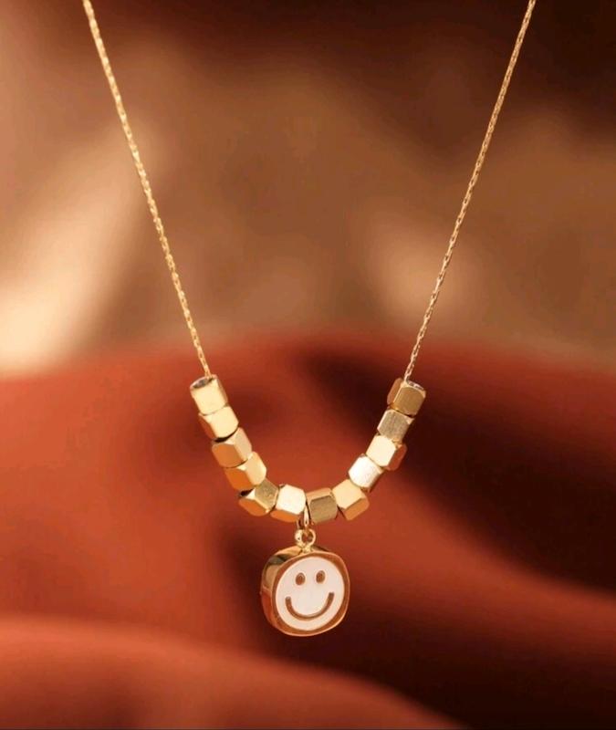 گردنبند مدل لبخند