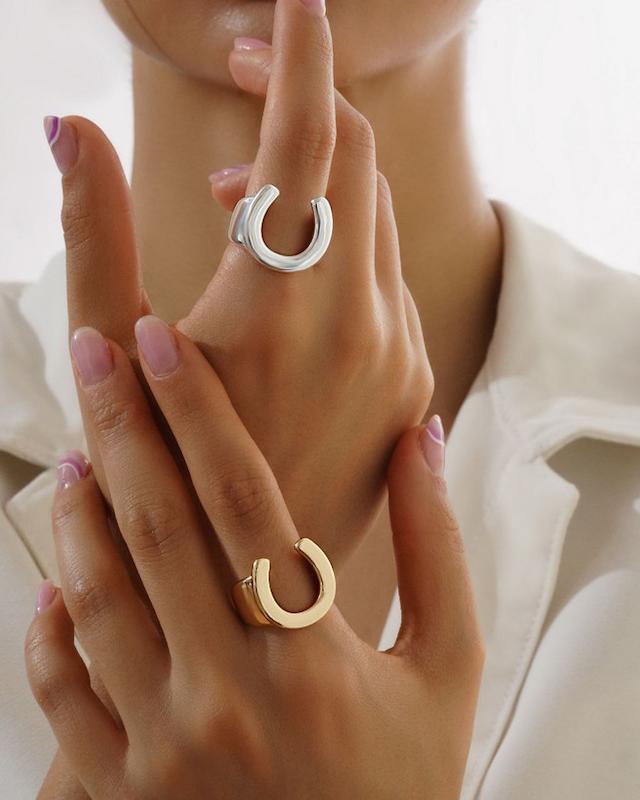 انگشتر مدل نعل اسب