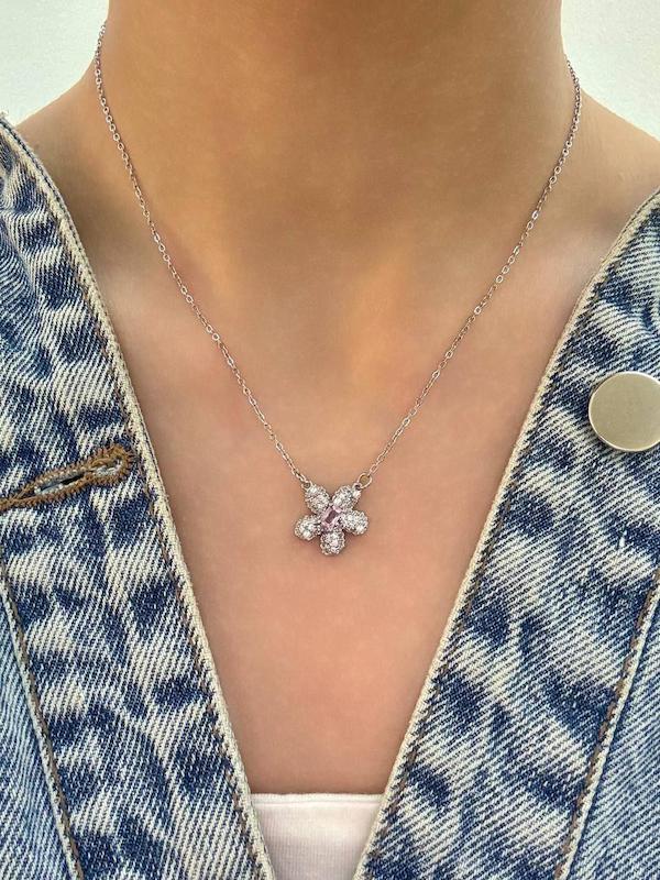 گردنبند مدل گل