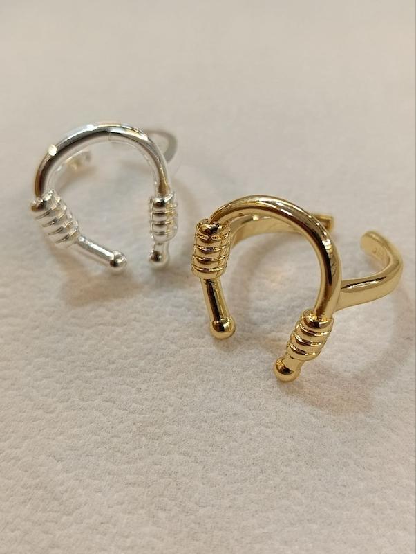 انگشتر مدل نعل