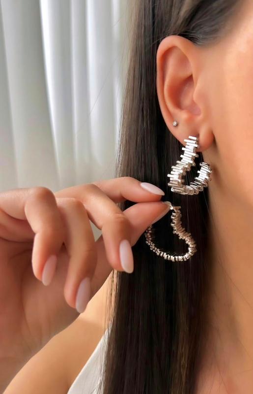 گوشواره مدل منحنی