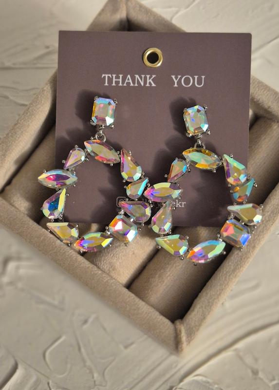 گوشواره جواهری مدل نامتقارن