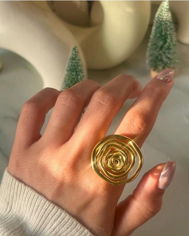 انگشتر مدل مارپیچ