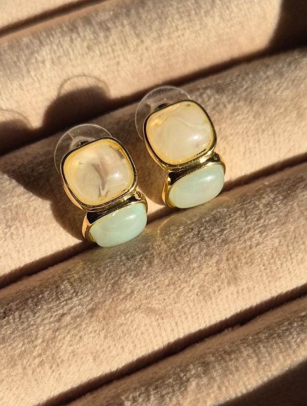 گوشواره سنگی مدل دور طلایی