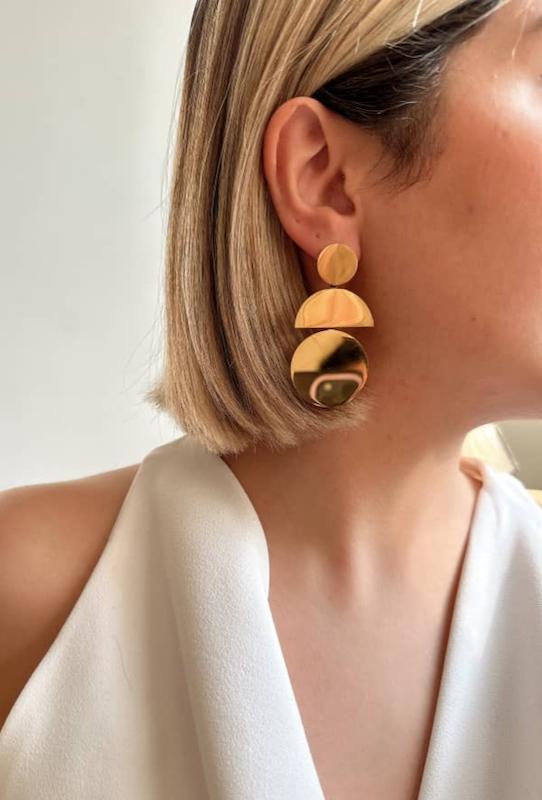 گوشواره مدل نیم دایره