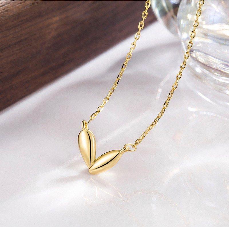 گردنبند مدل قلب طلایی