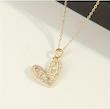 گردنبند قلب مدل نگین دار طلایی