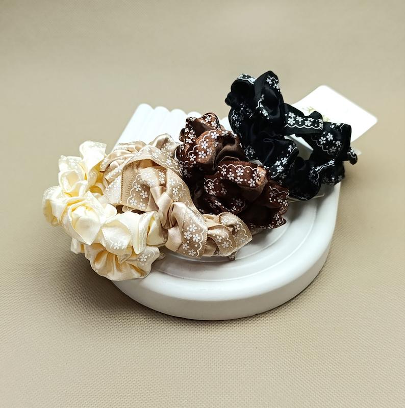 مینی اسکرانچی کارتی لبه دار (۰۱۰۲۰۰۶۸)