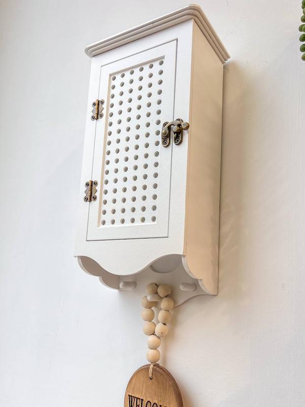 باکس لوله گاز سفید