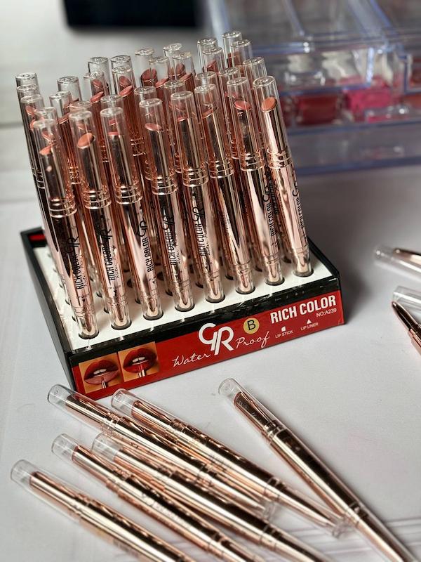 خط لب و رژلب دوسر گلدن رز