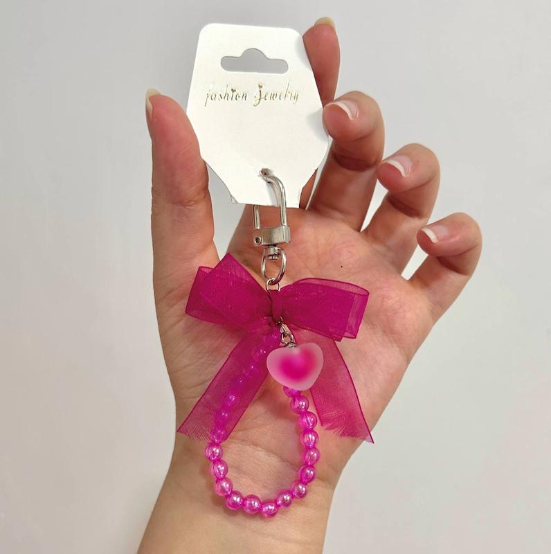 اویز پاپیون صورتی 