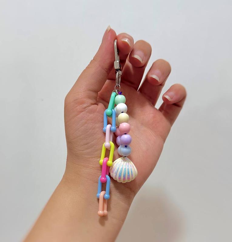 آویز صدف و زنجیر