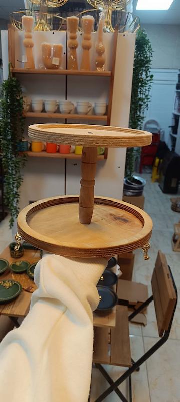 دو طبقه چوبی گرد 