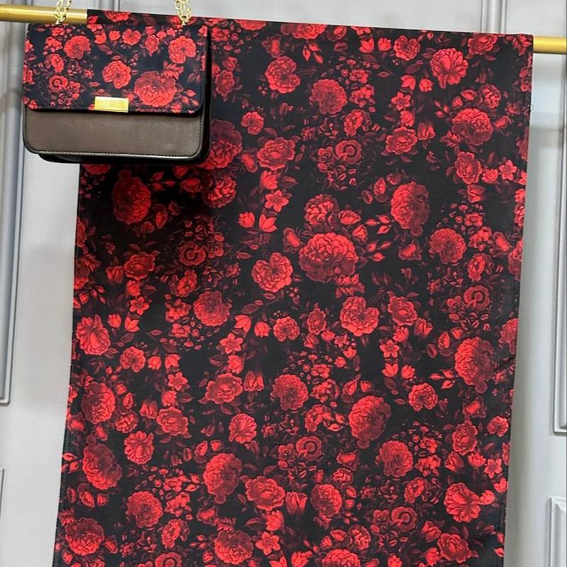 ست کیف و شال طرح رز قرمز و مشکی کد 44-140