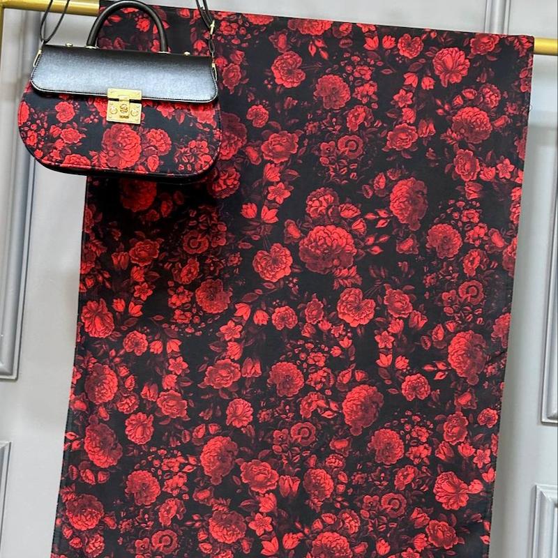 ست کیف و شال طرح رز قرمز و مشکی کد 55-140