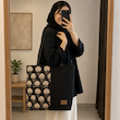 کیف زنانه کتان بزرگ مشکی با طرح گل‌های سفید