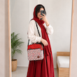 کیف دوشی زنانه پارچه‌ای طرح گل ریز