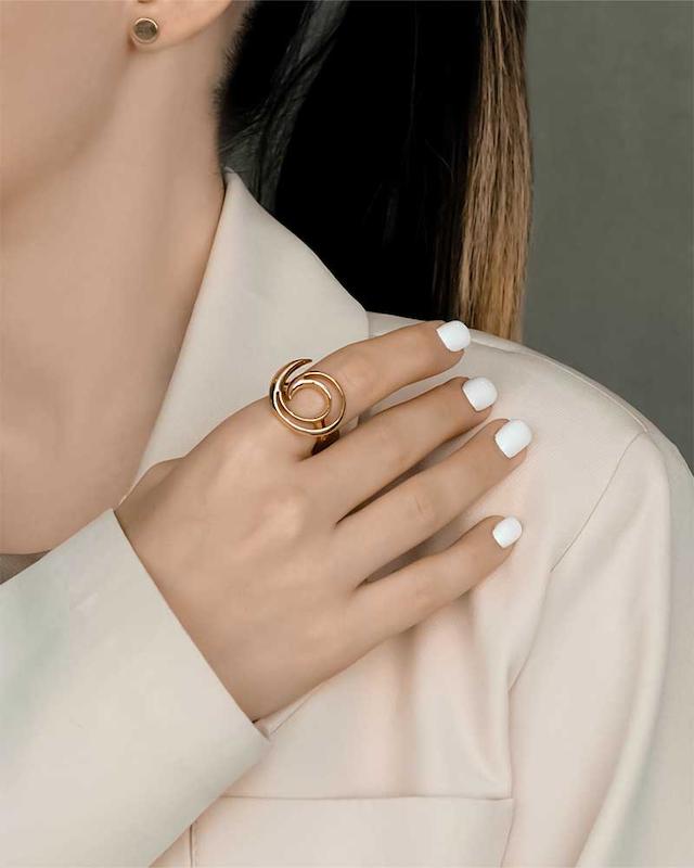 انگشتر دفرمه طرح مارپیچ