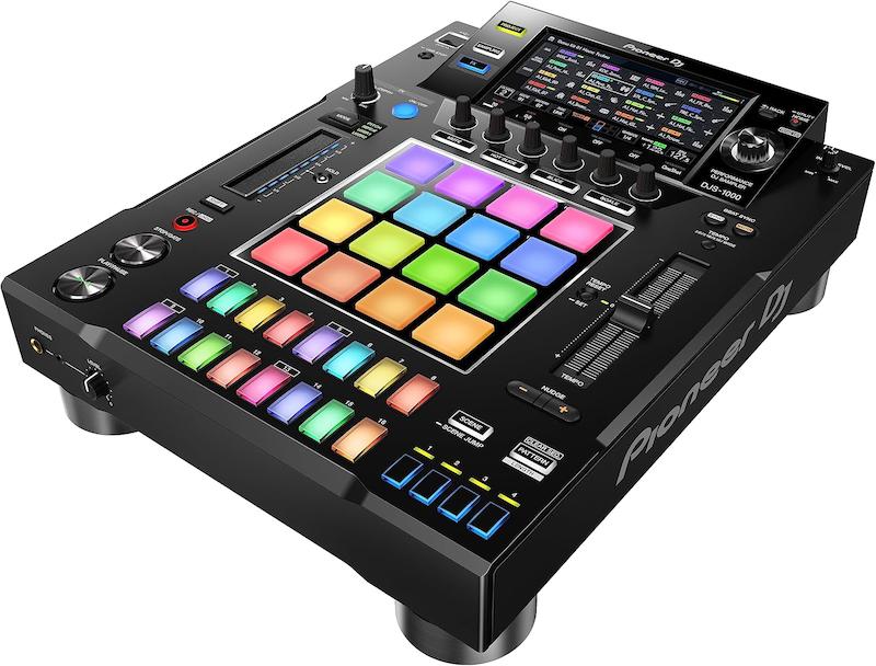 Pioneer DJ DJS-1000, DJS-1000, Pioneer DJ Sampler, سمپلر Pioneer DJ, سمپلر دی‌جی, دستگاه سمپلر دی‌جی, Standalone DJ Sampler, سمپلر 16 ترک, Pioneer DJ DJS-1000 Black, نمایشگر لمسی 7 اینچی, Performance Pad, Step Sequencer, Live Sampling, PRO DJ LINK, Beat Sync, تجهیزات DJ حرفه‌ای