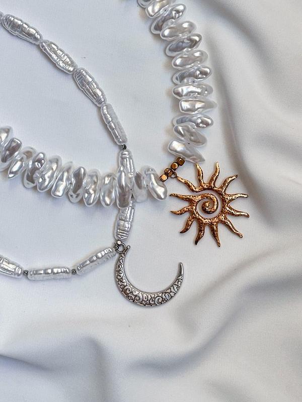 گردنبند ماه و خورشید