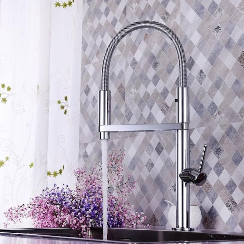 شیر ظرفشویی فنری طلایی، شیر سینک مشکی مات، شیر آشپزخانه کروم، شیر ظرفشویی شاوری، خرید شیرآلات وارداتی، قیمت شیر ظرفشویی فنردار، شیرآلات لوکس طلایی، شیر ظرفشویی مدرن مشکی، بهترین مارک شیرآلات خارجی، نصب شیر ظرفشویی، شیرآلات PVD، سفیران پخش، ست شیرآلات آشپزخانه