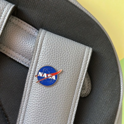 پین NASA Logo