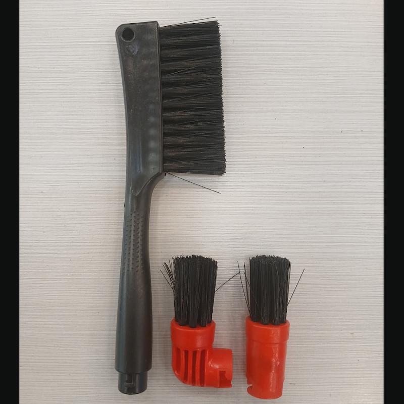 فرچه دوکاره 