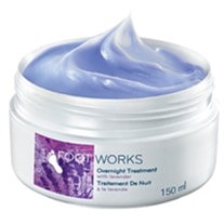 کرم مراقبت شب عصاره اسطوخودوس Foot Works 150 میلی لیتر کد 65031 برند آون Avon 