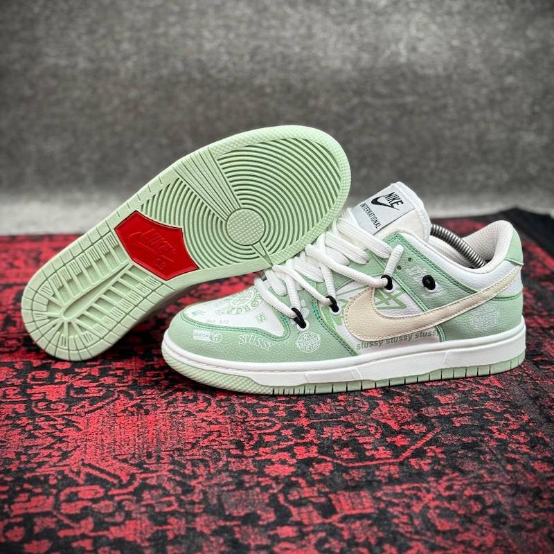 کد 327 Sb dunk سفید سبز کرم