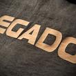 پیراهن سیلک PEGADOR1 موکا