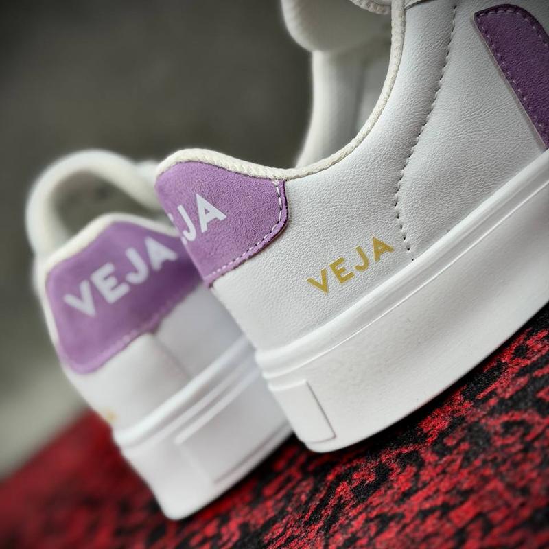 کد 32 ونس VEJA سفید بنفش