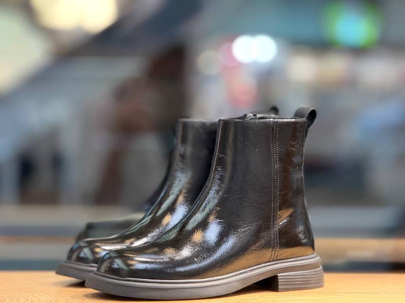 نیم بوت چارلی