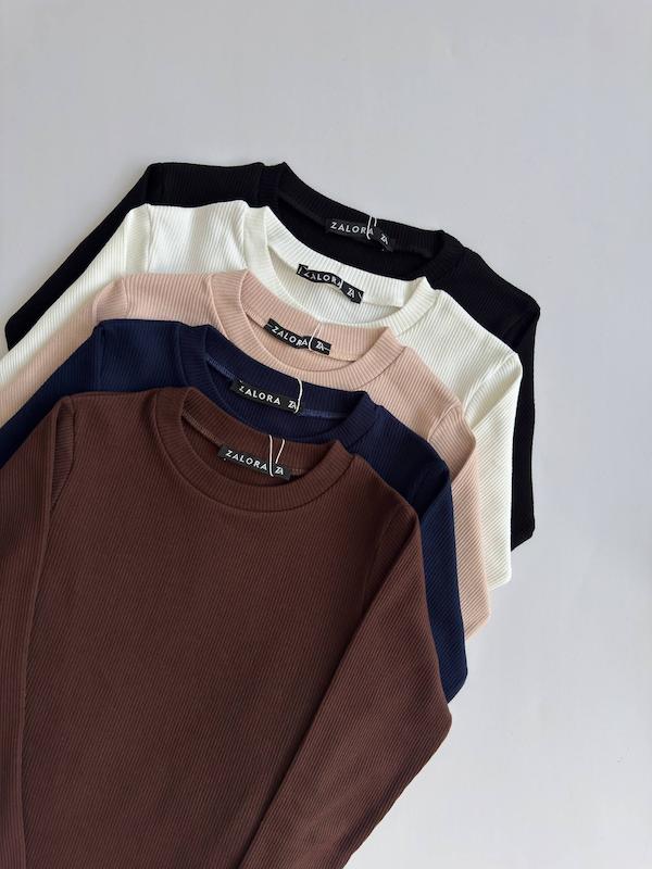 بلوز یقه گرد گرم بالا