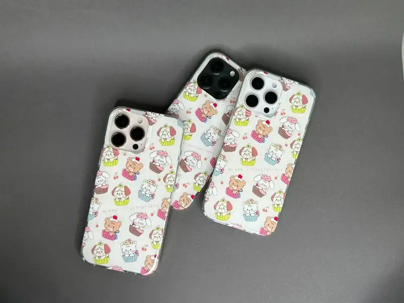 قاب 12pro max طرح کاپ کیک حیوانات سفید