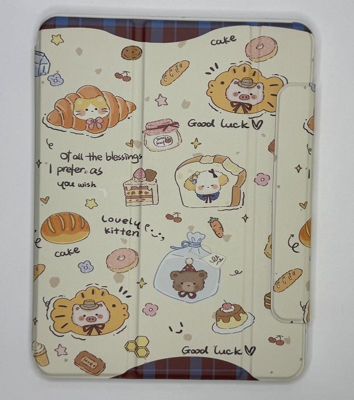 اسمارت کاور آیپد Pro 11-2024/Pro 11-2020-2023/Air 6-11/Air5-Air4-10.9 طرح گربه و کیک صبحانه با قابلیت جداشدن قاب از کاور و جای قلم-کپی