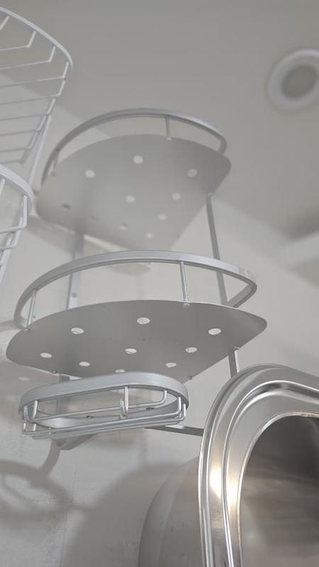 جا شامپو سه کنج حمام 2 طبقه آلومینیوم صفحه دار نقره ای 