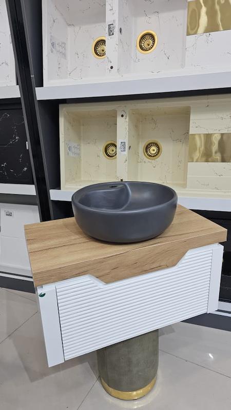 روشویی کابینتی PVC مدل استون سفید همراه کاسه طوسی  و آینه و باکس سفید