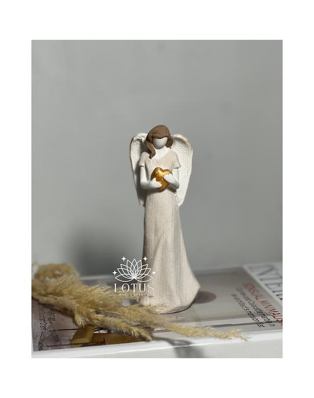 مجسمه فرشته مینیمال