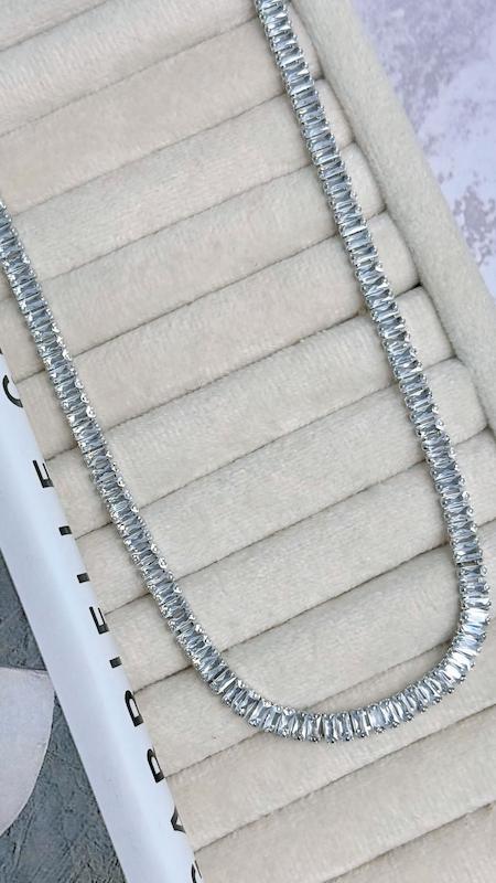 گردنبند تنیسی